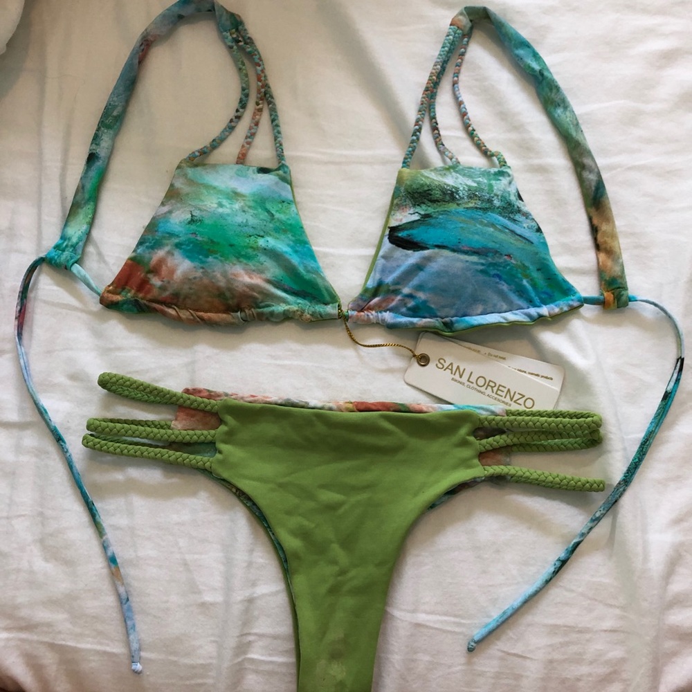 NWT reversible Bikini Set